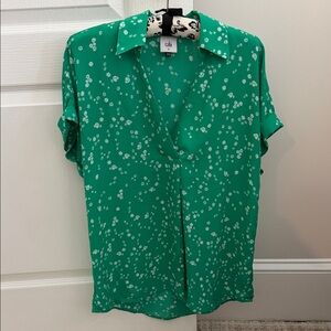 CAbi Green Floral Short Sleeve V-Neck Blouse